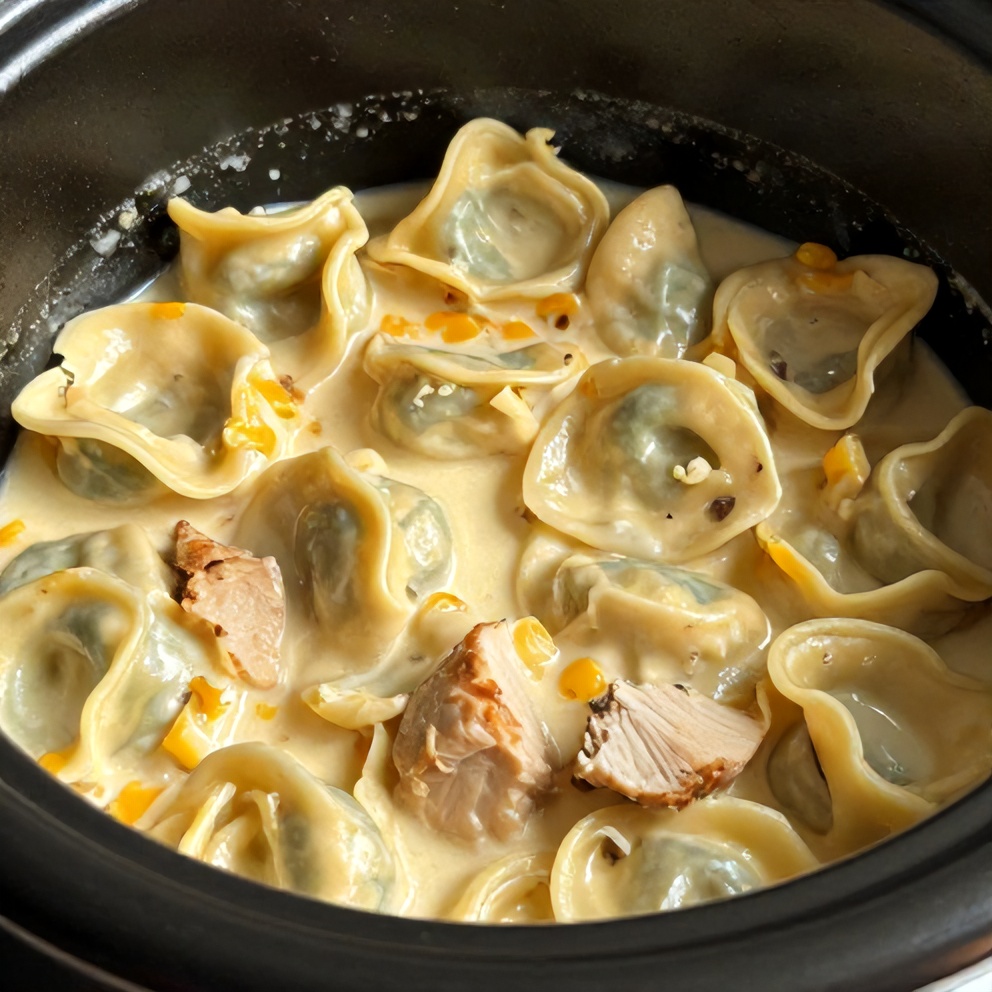 slow cooker creamy chicken tortellini